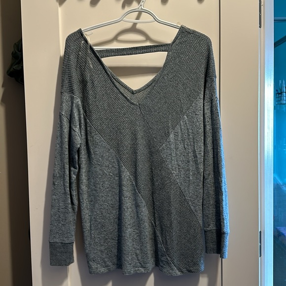 Freeloaded poly/spandex blend sweater. Size S. - Picture 2 of 3